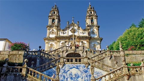 Lamego stairway: Exploring the Magnificent Stairway of Lamego: A Traveler’s Guide — Quantas escadas tem a escadaria de Lamego? — wi...