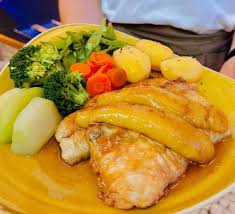 Câmara de Lobos local cuisine