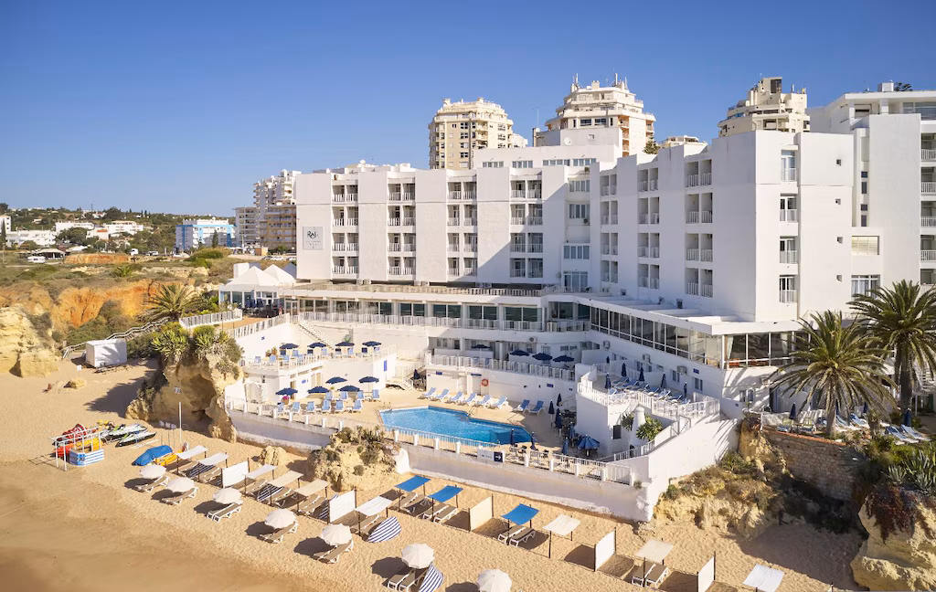 Holiday Inn Algarve — Armacao de Pera