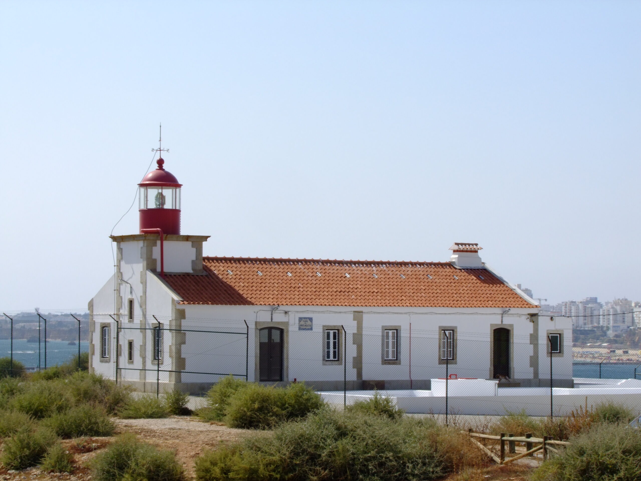 Ponta do Altar Lighthouse — Ferragudo