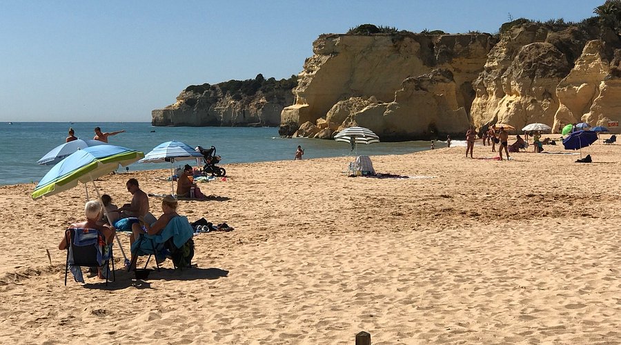 Vale do Olival Beach — Armacao de Pera